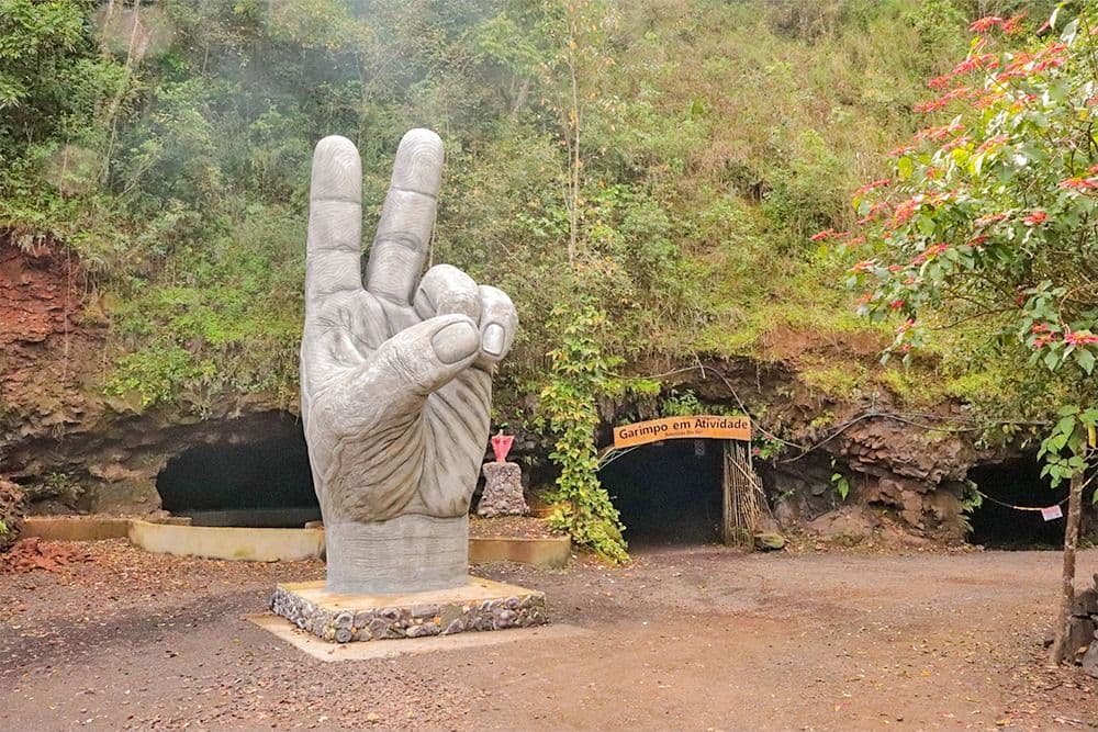 Monumento 15 - Garimpo em Atividade