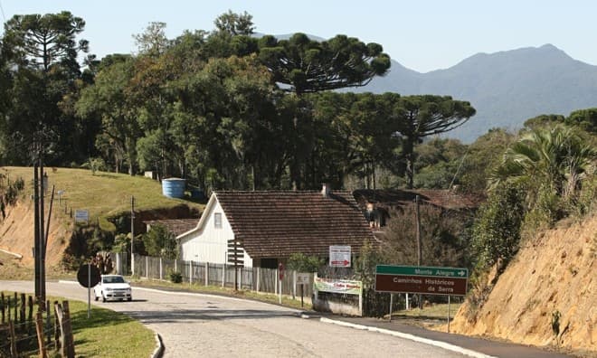 Estrada Velha da Graciosa